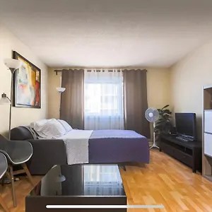 River Valley Minimalist Bachelor Homestay