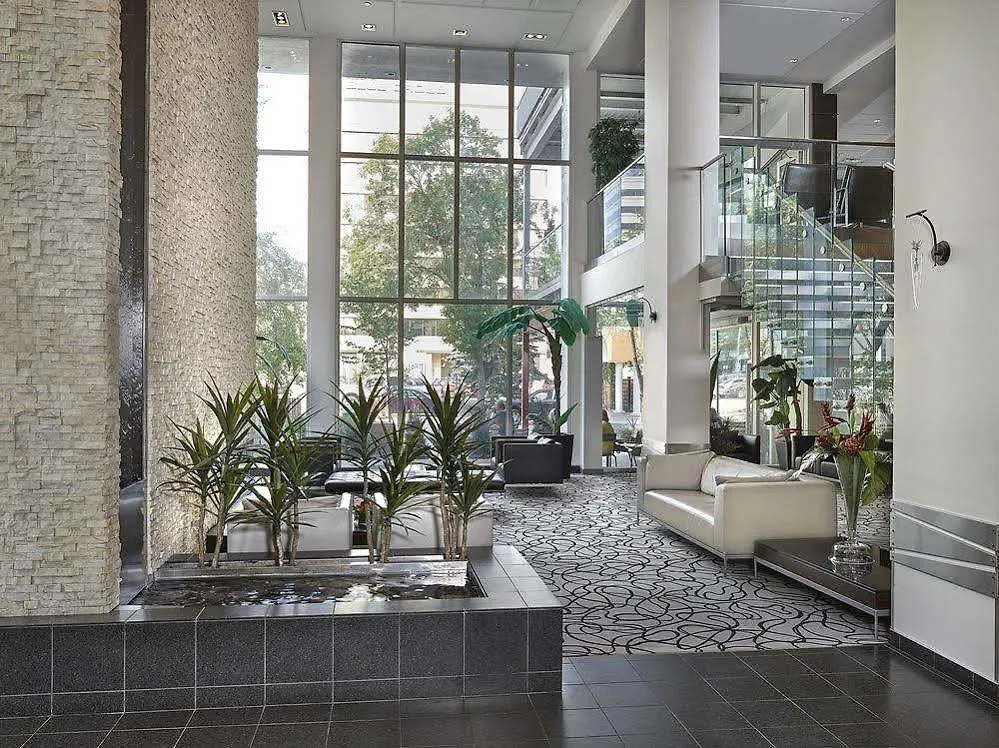 Matrix Hotel Edmonton 4*,